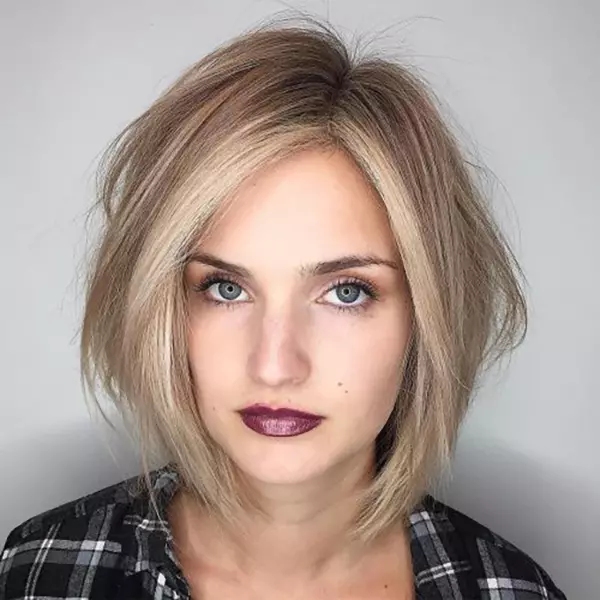 1691604585 668 80 Short Layered Haircuts For Women To Try In 2023 