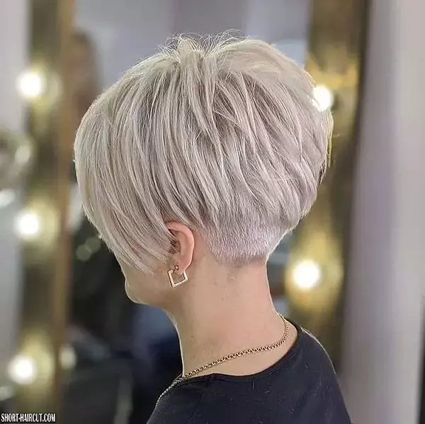 1691604589 723 80 Short Layered Haircuts For Women To Try In 2023 