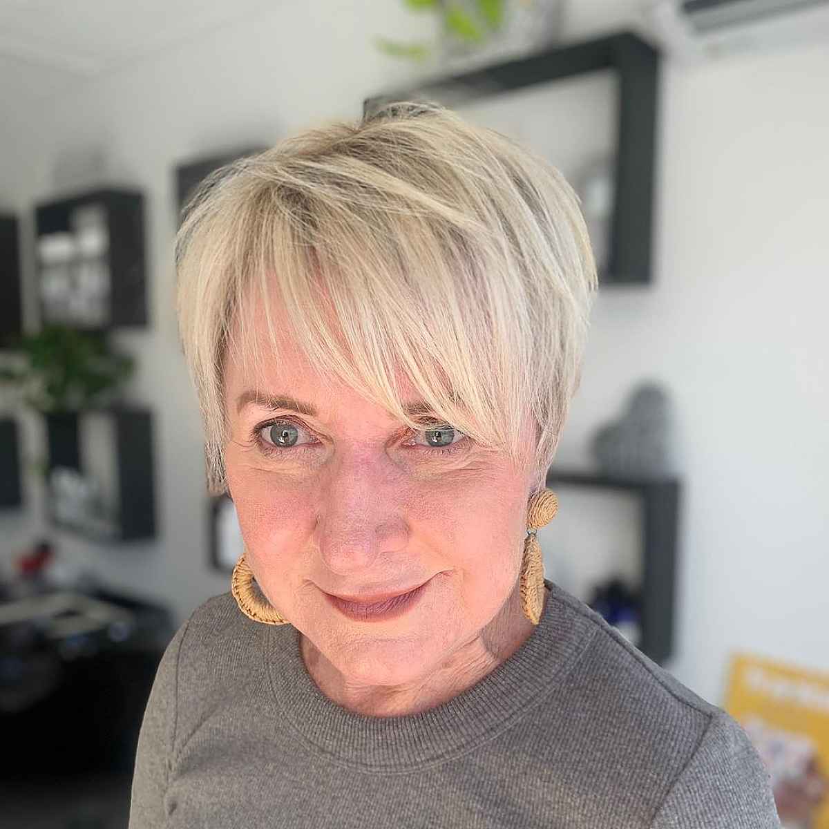 older short hairstyles for fine hair over 60
